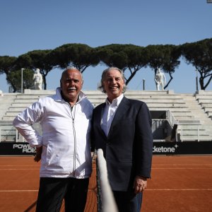 Una squadra - Il film: Paolo Bertolucci e Antonio Zugarelli in una scena
