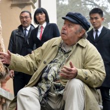 Vecchie canaglie: Lino Banfi durante una scena del film