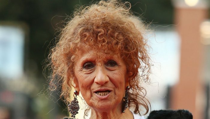 Anna Mazzamauro: "Sono stata derubata da un uomo, è un errore che commettono molte donne"