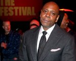 Dave Chappelle, il comico aggredito sul palco a Los Angeles (video)