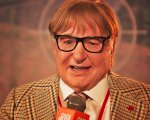 Il pentavirato, la recensione: Netflix, Mike Myers e le risate sbiadite