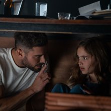 Firestarter: Zac Efron, Ryan Kiera Armstrong in una scena del film