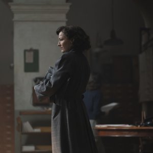 L'arma dell'inganno - Operazione Mincemeat: Kelly Macdonald in una scena del film