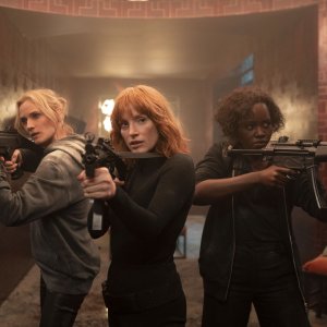 Secret Team 355: Jessica Chastain, Diane Kruger, Lupita Nyong'o in una scena del film