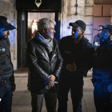 (Im)perfetti criminali:  Pino Insegno in una scena