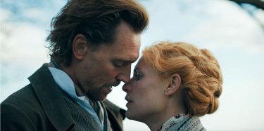 The Essex Serpent Claire Danes Tom Hiddleston Bacio