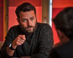 Diavoli 2x07 e 2x08, la recensione del finale di stagione: Scacco matto durante la pandemia