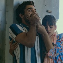 Teheran 2: Niv Sultan e Shervin Alenabi in una scena della serie Apple