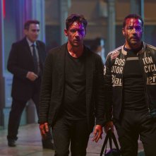 American Night: Jonathan Rhys Meyers e Jeremy Piven in una scena del film