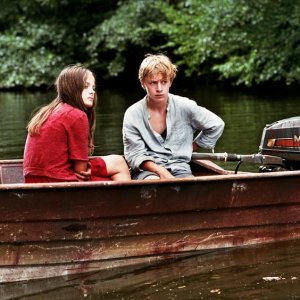 Adorazione: Thomas Gioria, Fantine Harduin in una scena del film