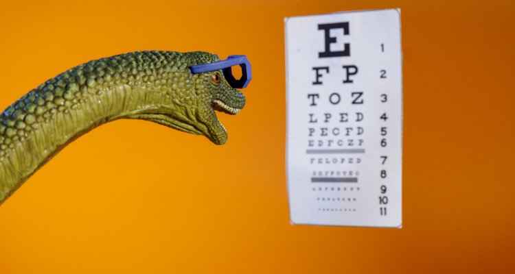 Jurassic World: Schleich e il fotografo Fabio Broggi immaginano i dinosauri alle prese con la vita quotidiana