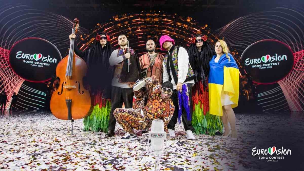 Eurovision 2022, Kalush Orchestra metta all’asta il trofeo per