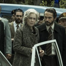 Esterno notte: Bruno Cariello, Margherita Buy in una scena