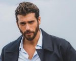 Can Yaman cambia casa: “sono stanco di essere stalkerato”