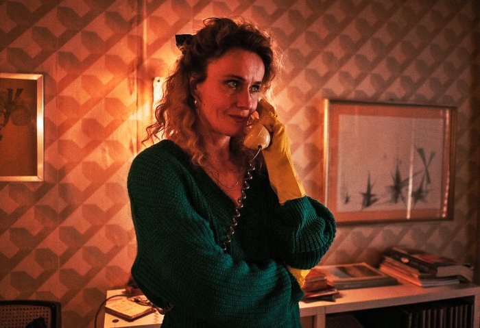 Bang Bang Baby, Lucia Mascino: “La serie parla di chi sfami, il lupo bianco o il lupo nero?"