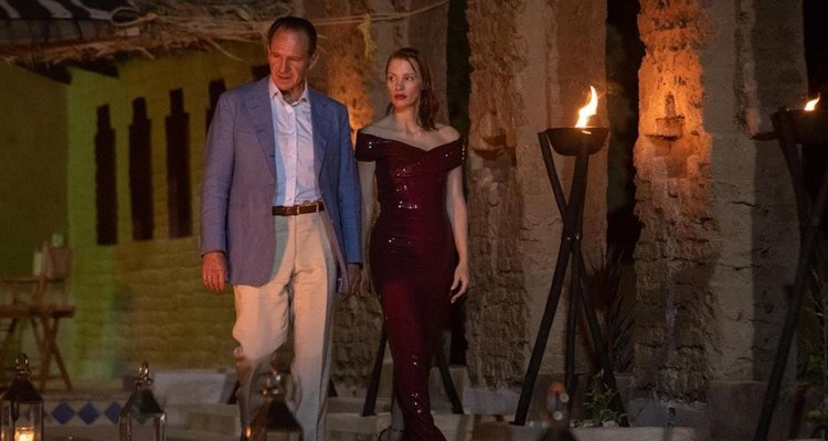 The Forgiven: Ralph Fiennes e Jessica Chastain nel trailer e poster del thriller The Forgiven: Ralph Fiennes e Jessica Chastain nel trailer e poster del thriller