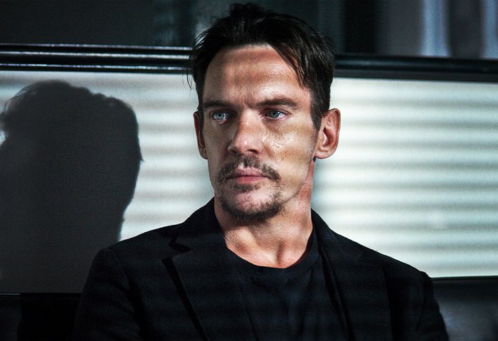 American Night, Jonathan Rhys Meyers: “Siamo tutti dei villain”