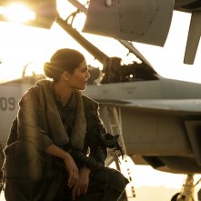 Top Gun: Maverick, Monica Barbaro in una scena