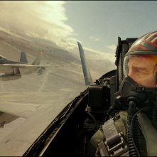 Top Gun: Maverick, Tom Cruise in una scena d'azione