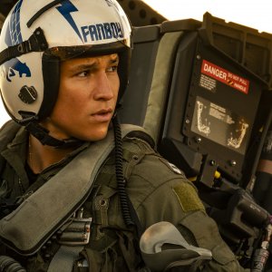Top Gun: Maverick, Danny Ramirez in una scena