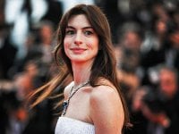 Anne Hathaway a Cannes 2022: 'Mia suocera era la mia eroina, la miglior madre che io abbia mai incontrato'