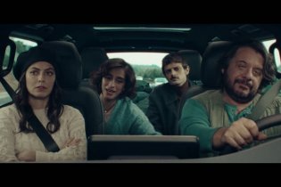 Con Chi Viaggi - Clip Ecco Dove Ti Ho Già  Visto