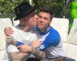 Fedez e J-Ax, pace fatta dopo 4 anni: l’abbraccio sui social e il nuovo progetto benefico