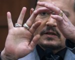 Johnny Depp vs Amber Heard: un chirurgo ortopedico testimonia che il dito dell'attore non è stato reciso
