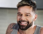 Ricky Martin affianca Kristen Wiig nella serie Apple TV+ Mrs. American Pie