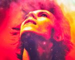 Moonage Daydream, la recensione: cogliere l’essenza di David Bowie