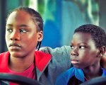 Tori et Lokita, la recensione: soli contro tutti per poter stare insieme