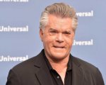 Ray Liotta: tra le reazioni alla morte dell'attore, da Lorraine Bracco a Robert De Niro