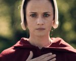The Handmaid's Tale 5: Alexis Bledel abbandona la serie tv