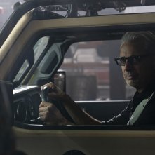 Jurassic World: Il Dominio, Jeff Goldblum in una scena del film