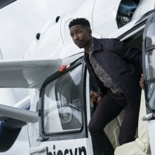 Jurassic World: Il Dominio, Mamoudou Athie in una scena del film