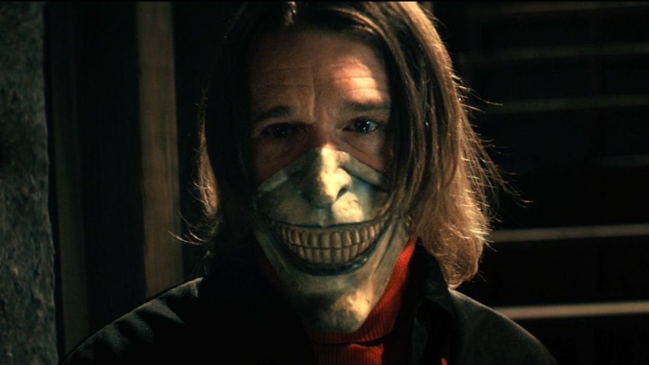 Black Phone 2, rinviato il sequel dell'horror con Ethan Hawke