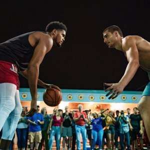 Hustle: Juancho Hernangomez in una scena del flim