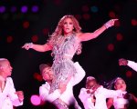 Jennifer Lopez posa nuda con i tacchi per la sua nuova collezione di scarpe [FOTO]