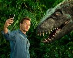 Jurassic World: Il Dominio, Chris Pratt si photoshoppa nelle foto delle premiere del film