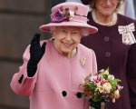 Giubileo Regina Elisabetta, il concerto stasera su SKY in diretta da Buckingham Palace: gli ospiti