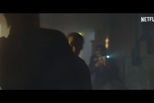 The Gray Man -  Clip 'Gosling Contro Evans'