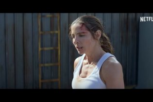 Interceptor  -  featurette 'Behind The Stunts With Elsa Pataky'