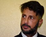 Fabrizio Corona sposa Sara Barbieri: lei ha 26 anni in meno di lui
