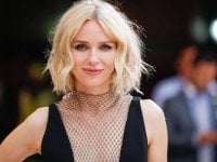 Naomi Watts afferma che 'invecchiare è un privilegio' e giura di 'sconfiggere lo stigma' della menopausa