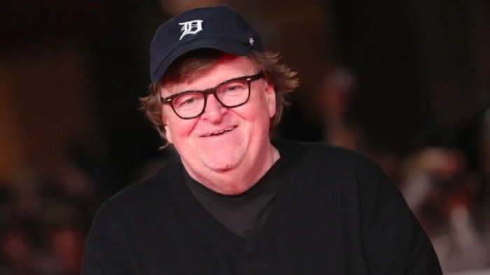 Michael Moore sulle armi negli Stati Uniti: "Abrogate il secondo emendamento"