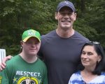 John Cena, la sua sorpresa ad un ragazzo down in fuga dall'Ucraina (VIDEO)