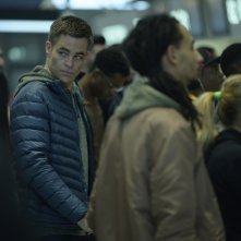 The Contractor: Chris Pine in una scena tratta dal film
