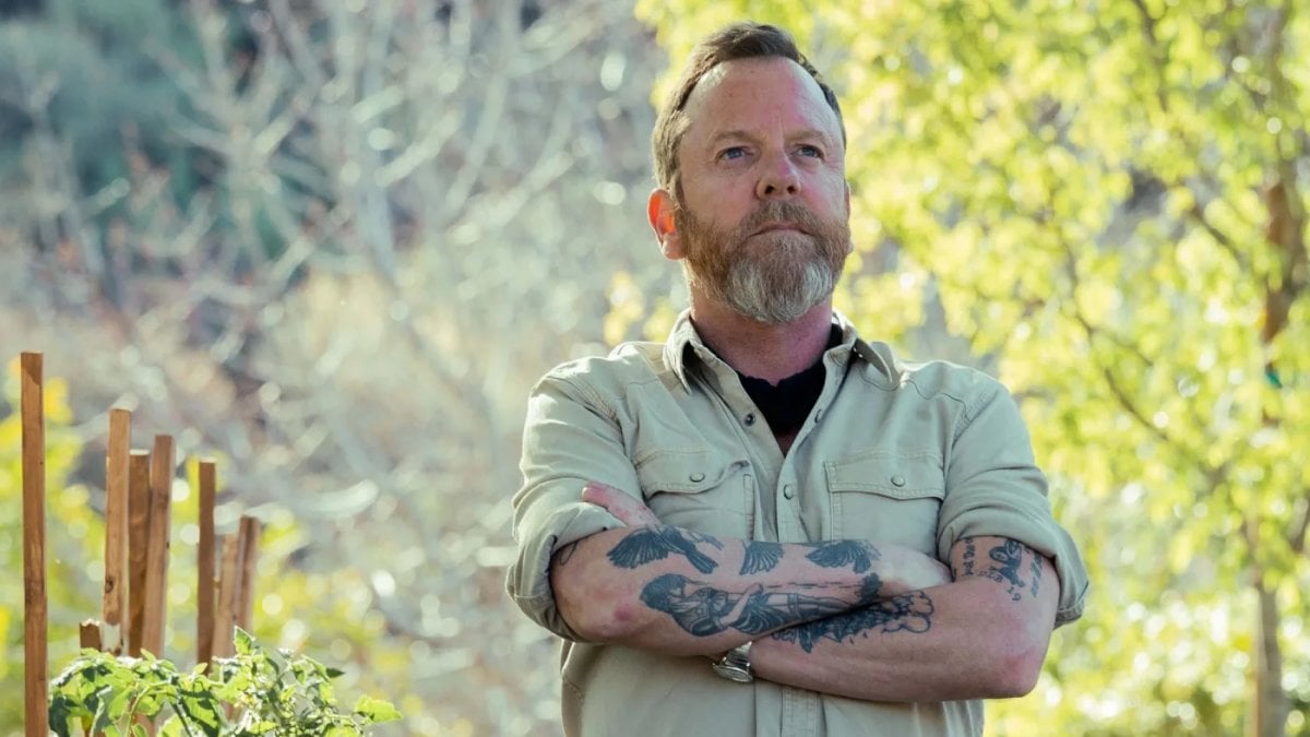 kiefer sutherland arrestato a hollywood accusato di aggressione e minacce a un autista di ride sharing da Movieplayer.it kiefer sutherland arrestato a hollywood accusato di aggressione e minacce a un autista di ride sharing