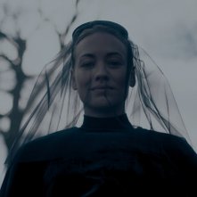 The Handmaid's Tale: una foto di Yvonne Strahovski