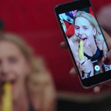 Pleasure: Sofia Kappel in una foto molto suggestiva